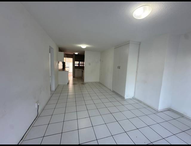 2 BEDROOM APARTMENT FOR SALE IN BLUFF